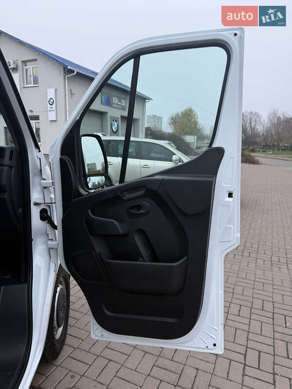 Вантажний фургон Renault Master 2022 в Києві