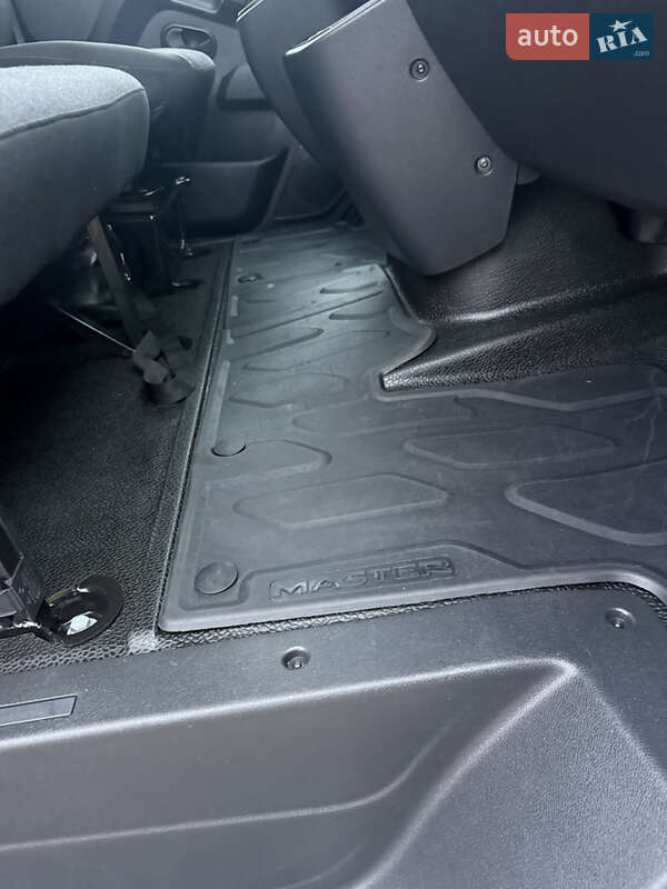 Вантажний фургон Renault Master 2022 в Києві