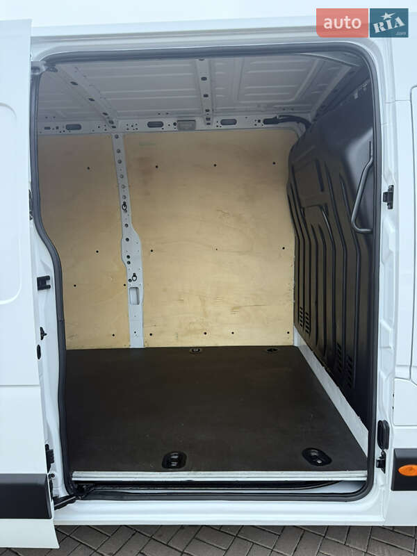 Вантажний фургон Renault Master 2022 в Києві