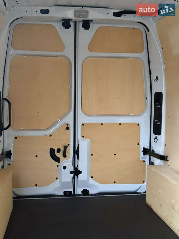 Вантажний фургон Renault Master 2022 в Києві