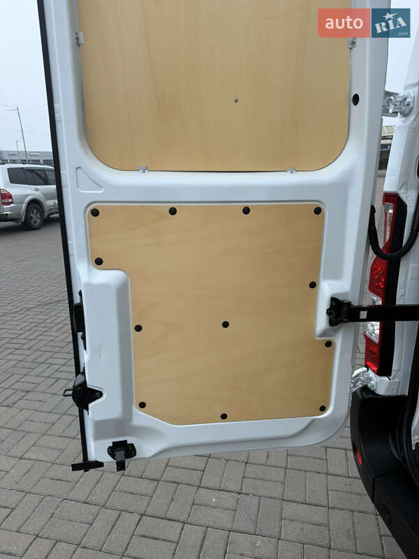 Вантажний фургон Renault Master 2022 в Києві