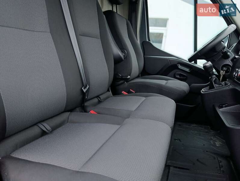 Вантажний фургон Renault Master 2022 в Ковелі