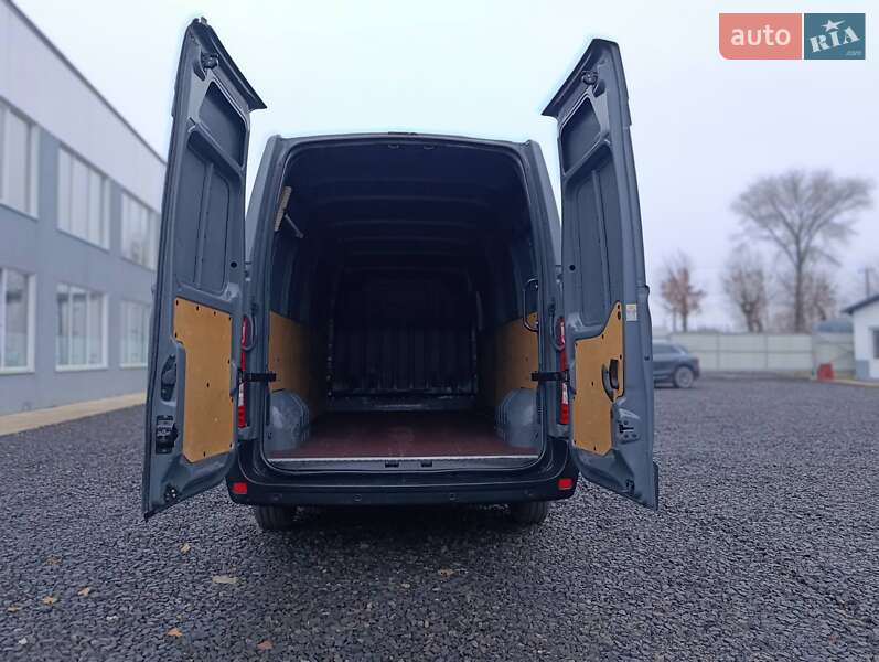 Вантажний фургон Renault Master 2022 в Ковелі