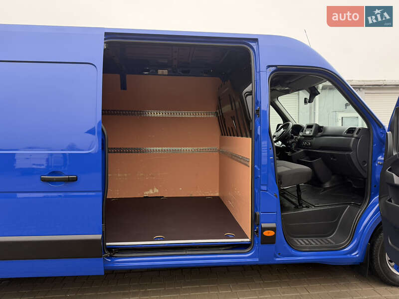 Вантажний фургон Renault Master 2022 в Дубні