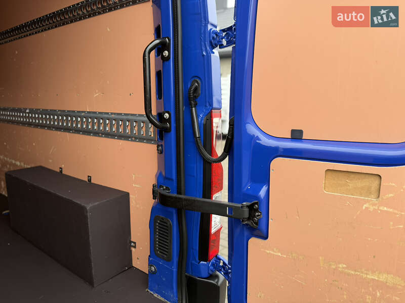 Вантажний фургон Renault Master 2022 в Дубні