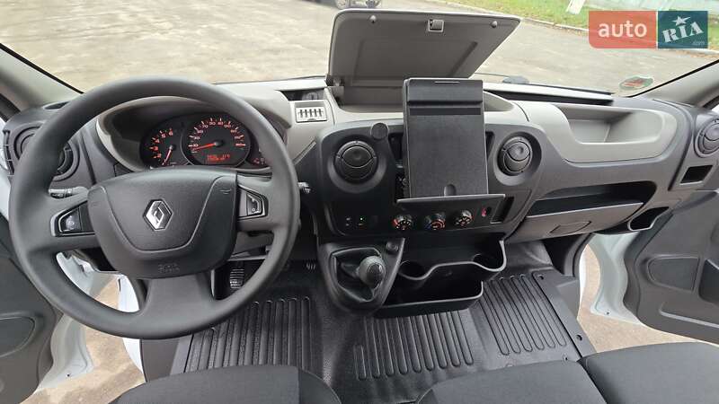 Вантажний фургон Renault Master 2018 в Житомирі