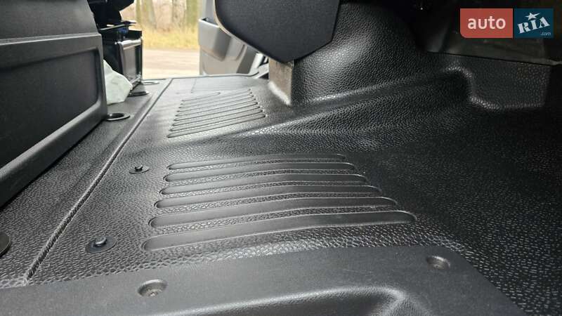 Вантажний фургон Renault Master 2018 в Житомирі