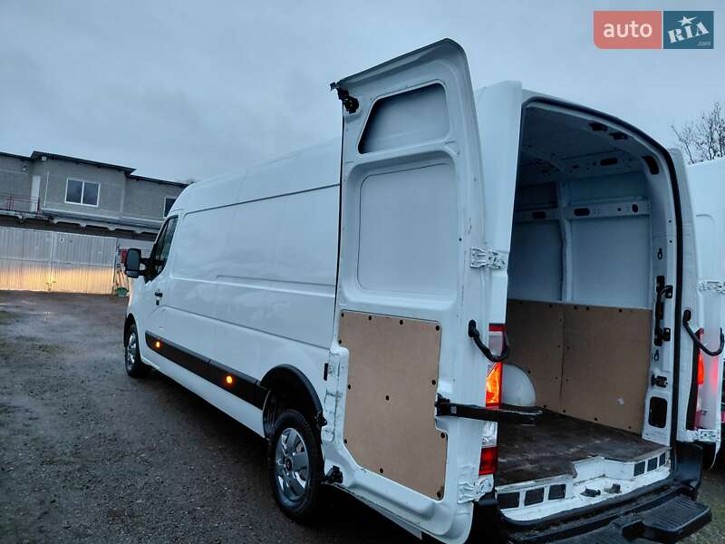 Вантажний фургон Renault Master 2023 в Івано-Франківську