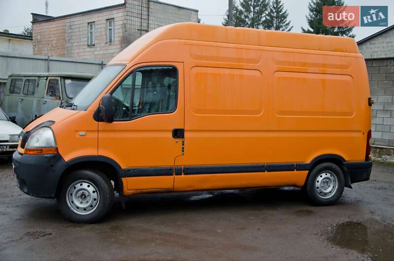 Вантажний фургон Renault Master 2006 в Сарнах