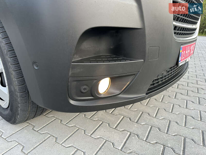 Вантажний фургон Renault Master 2022 в Ковелі