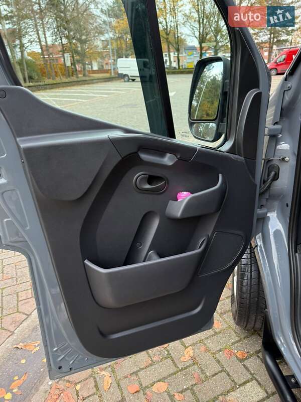 Микроавтобус Renault Master 2019 в Косове фото 13 Микроавтобус Renault Master 2019 в Косове