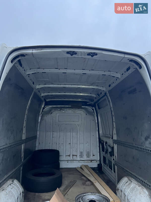 Вантажний фургон Renault Master 2014 в Києві