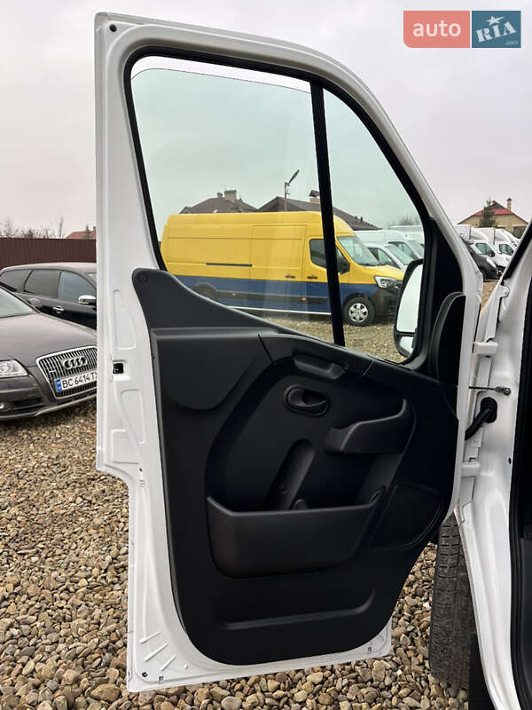 Грузовой фургон Renault Master 2020 в Львове