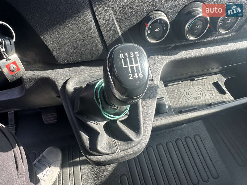 Грузовой фургон Renault Master 2021 в Луцке фото 47 Грузовой фургон Renault Master 2021 в Луцке