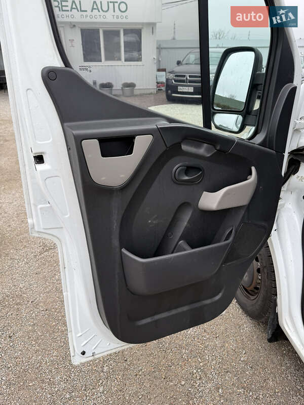 Микроавтобус грузовой (до 3,5т) Renault Master 2013 в Кропивницком фото 6 Микроавтобус грузовой (до 3,5т) Renault Master 2013 в Кропивницком