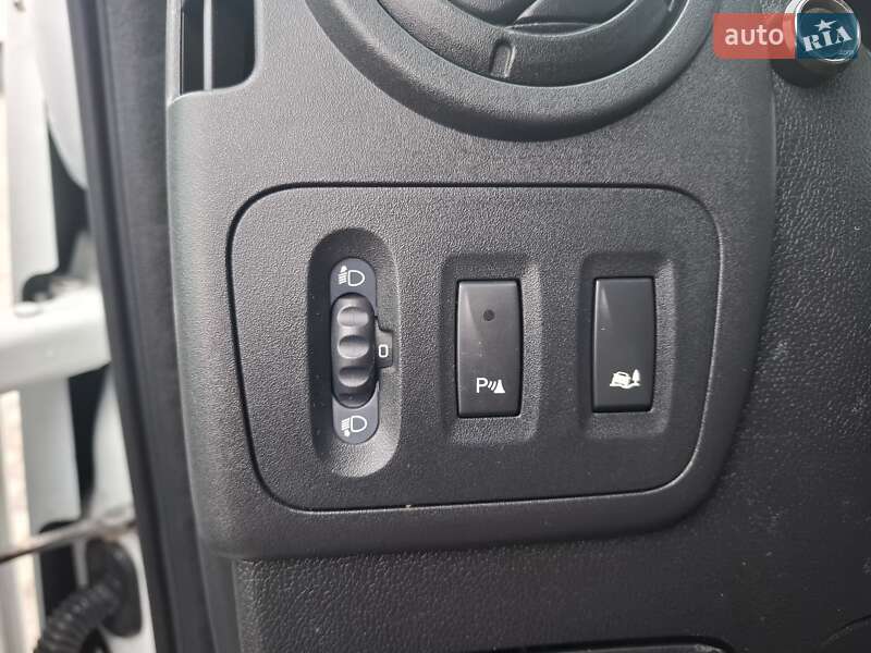 Минивэн Renault Master 2015 в Черкассах фото 19 Минивэн Renault Master 2015 в Черкассах