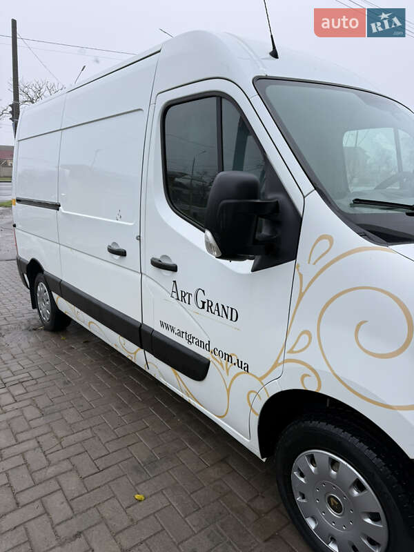 Грузовой фургон Renault Master 2012 в Николаеве