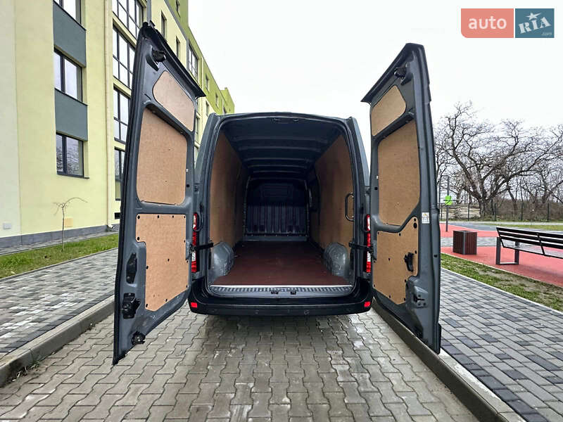 Грузовой фургон Renault Master 2022 в Киеве
