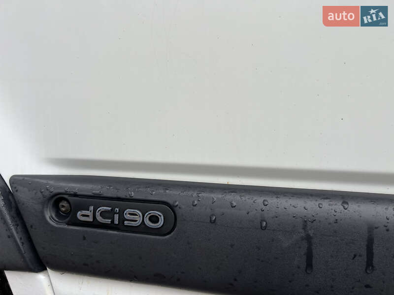 Вантажний фургон Renault Master 2002 в Рівному