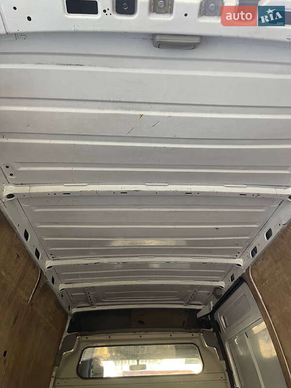 Вантажний фургон Renault Master 2002 в Рівному