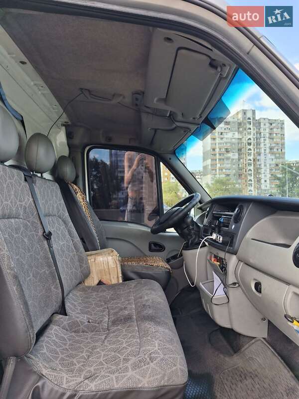 Грузовой фургон Renault Master 2007 в Киеве