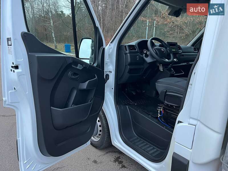 Тентованый Renault Master 2021 в Киеве