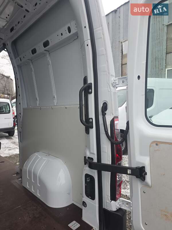 Вантажний фургон Renault Master 2021 в Одесі