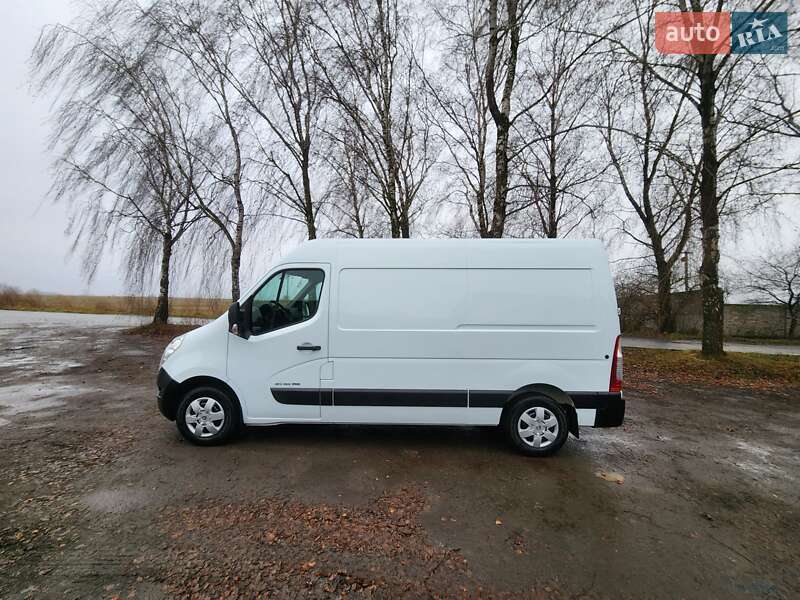 Вантажний фургон Renault Master 2017 в Дубні