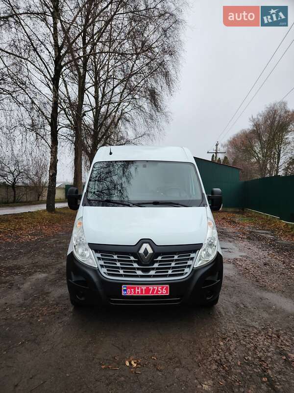 Вантажний фургон Renault Master 2017 в Дубні