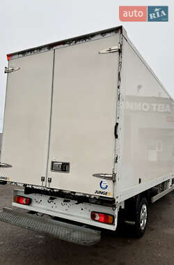 Мікроавтобус вантажний (до 3,5т) Renault Master 2015 в Сарнах
