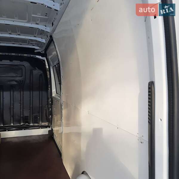 Вантажний фургон Renault Master 2022 в Полтаві