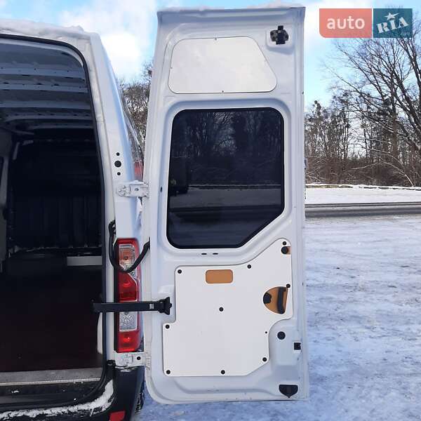 Вантажний фургон Renault Master 2022 в Полтаві