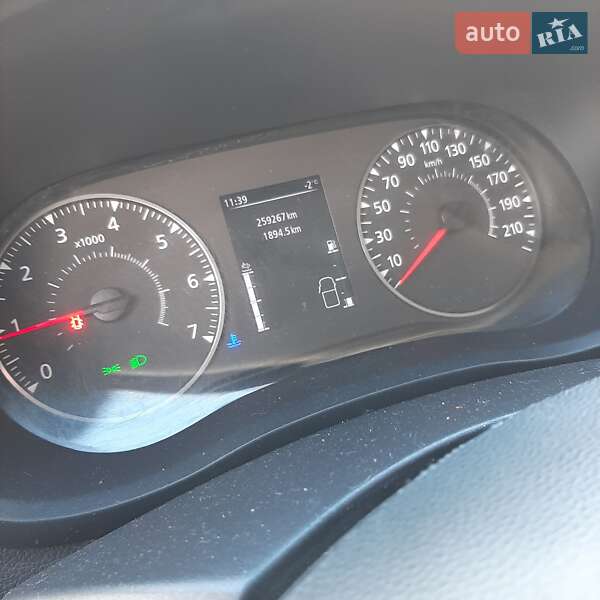 Вантажний фургон Renault Master 2022 в Полтаві