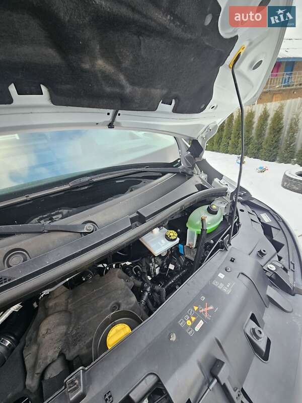 Грузовой фургон Renault Master 2022 в Дубно