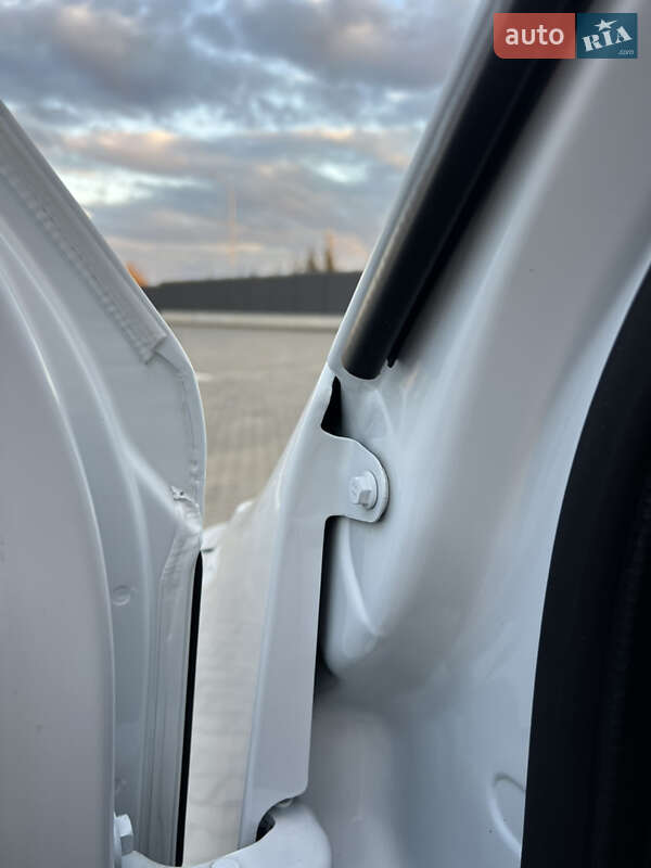 Грузовой фургон Renault Master 2021 в Луцке