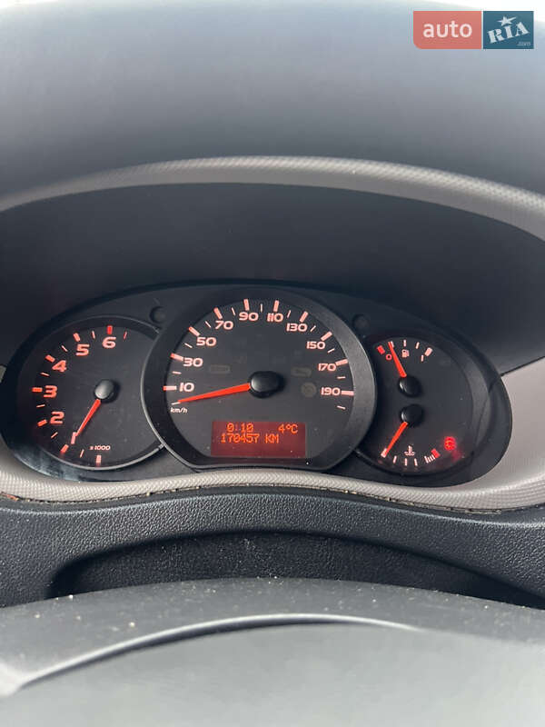 Вантажний фургон Renault Master 2015 в Луцьку