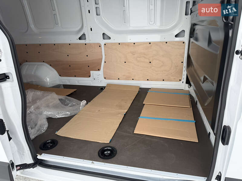 Грузовой фургон Renault Master 2025 в Калуше фото 24 Грузовой фургон Renault Master 2025 в Калуше