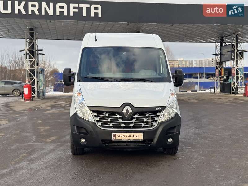 Грузовой фургон Renault Master 2017 в Дубно