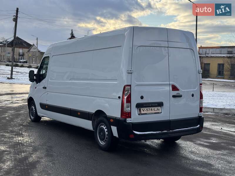 Грузовой фургон Renault Master 2017 в Дубно
