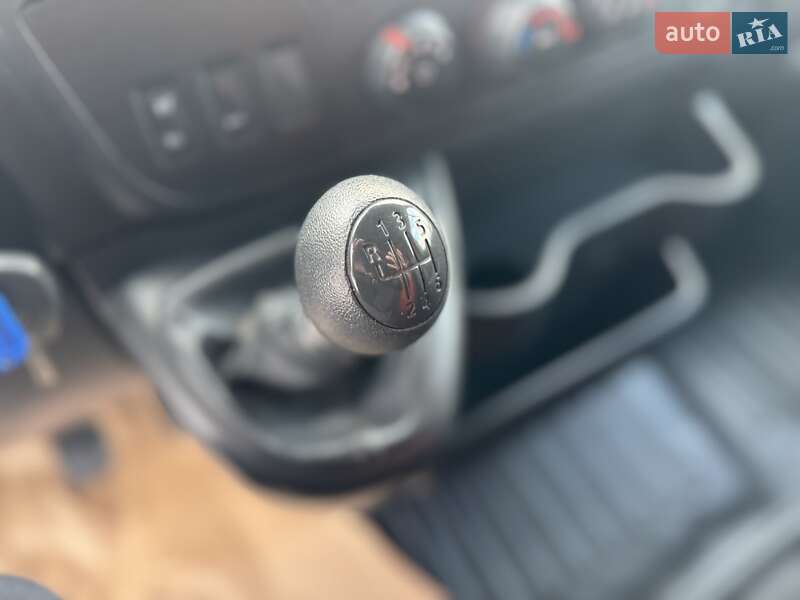 Грузовой фургон Renault Master 2017 в Дубно