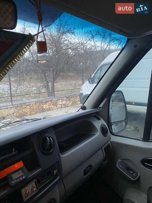 Вантажний фургон Renault Master 2010 в Могилів-Подільському