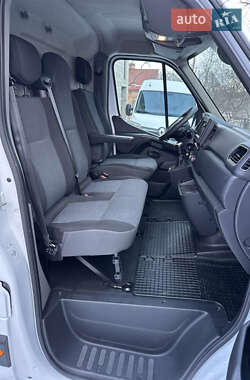 Вантажний фургон Renault Master 2021 в Львові