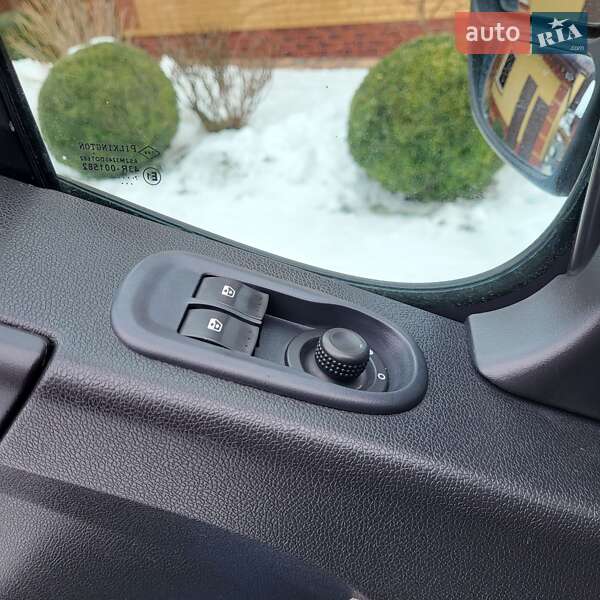 Грузовой фургон Renault Master 2014 в Смеле