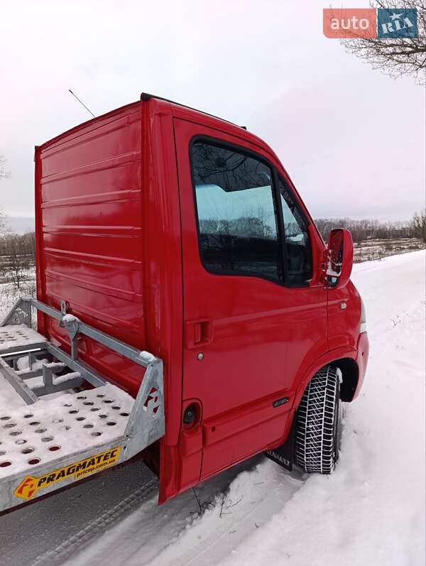 Эвакуатор Renault Master 2008 в Изюме