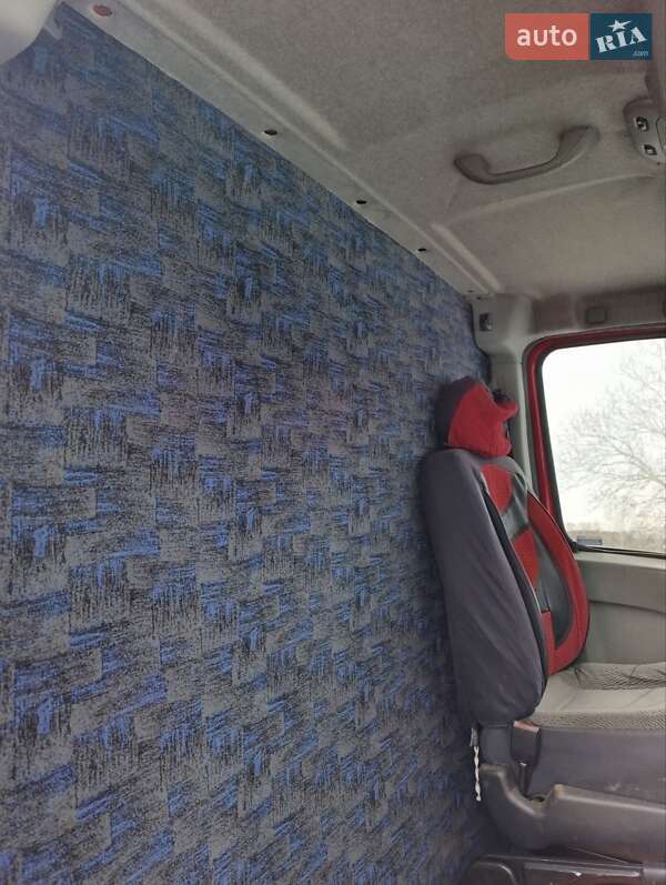 Эвакуатор Renault Master 2008 в Изюме