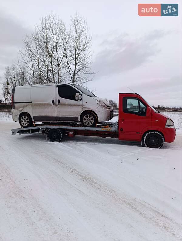 Эвакуатор Renault Master 2008 в Изюме
