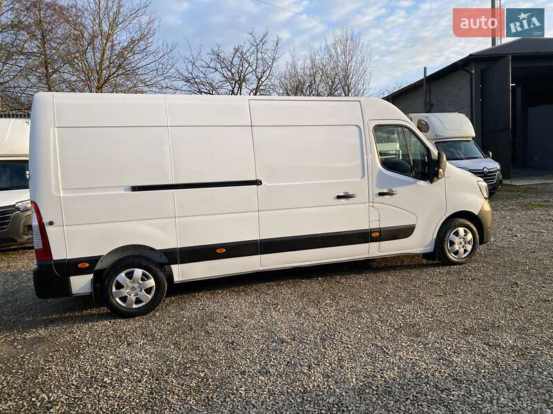 Грузовой фургон Renault Master 2021 в Хусте