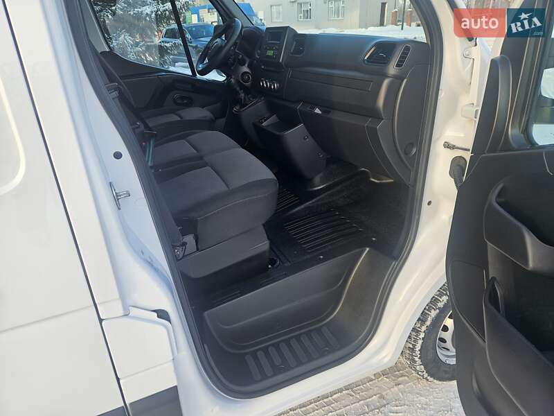 Грузовой фургон Renault Master 2022 в Бердичеве