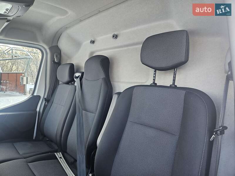 Грузовой фургон Renault Master 2022 в Бердичеве