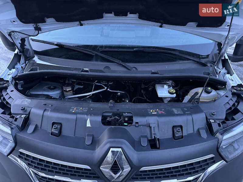 Вантажний фургон Renault Master 2022 в Ковелі